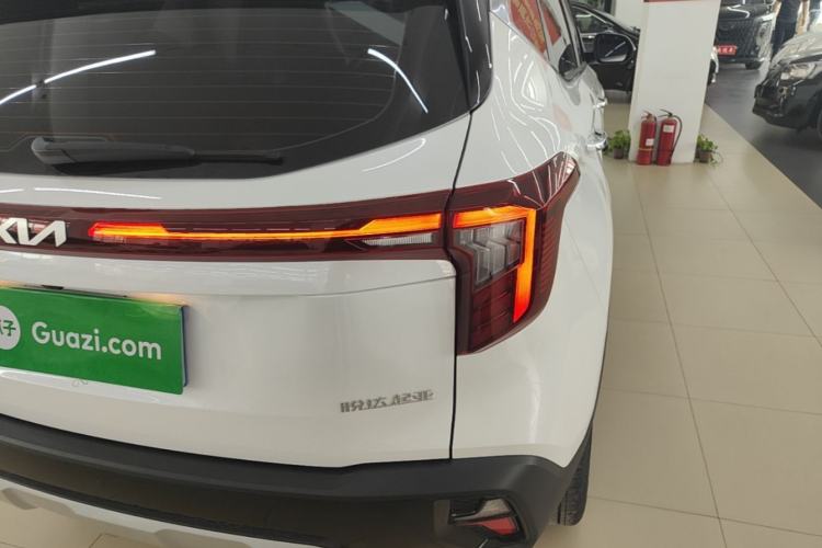 Used Kia Seltos 2026 1.5L IVT Luxury Comfort Edition Right Rear Taillight