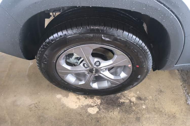 Used Kia Seltos 2026 Model 1.5L IVT Comfort Edition Right Rear Wheel Hub