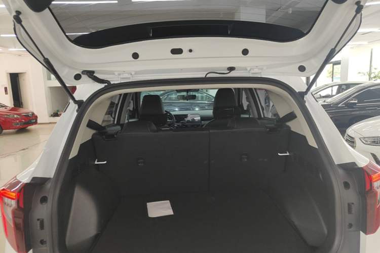 Used Kia Seltos 2026 1.5L IVT Luxury Comfort Edition Trunk