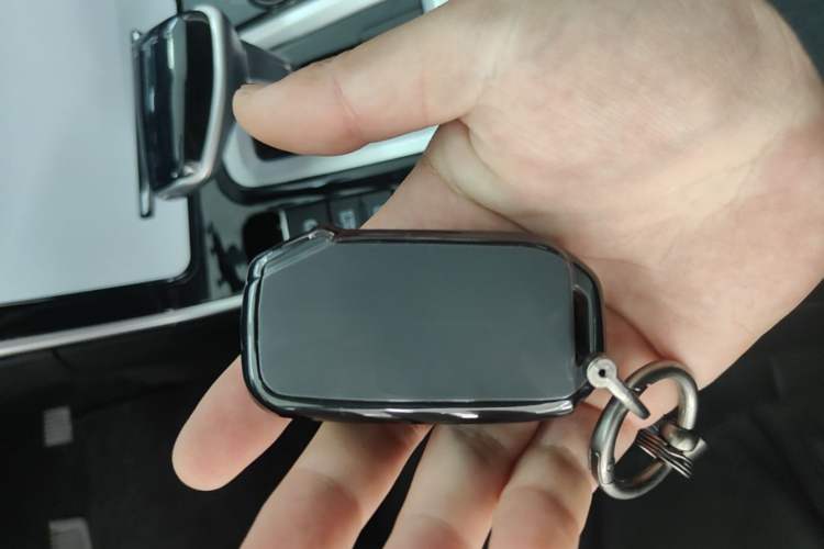 Used Kia Seltos 2026 1.5L IVT Luxury Comfort Edition Vehicle Key