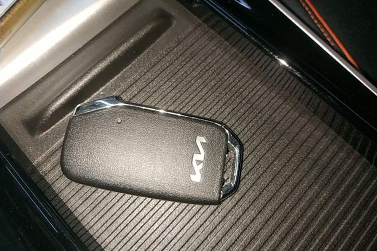 Used Kia Seltos 2026 1.5L IVT Luxury Comfort Edition Vehicle Key