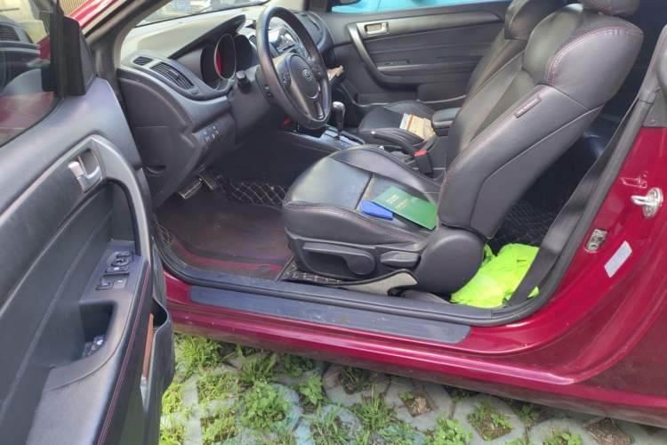 Used Kia Shuma 2010 2.0 AT Luxury Edition Driver Seat