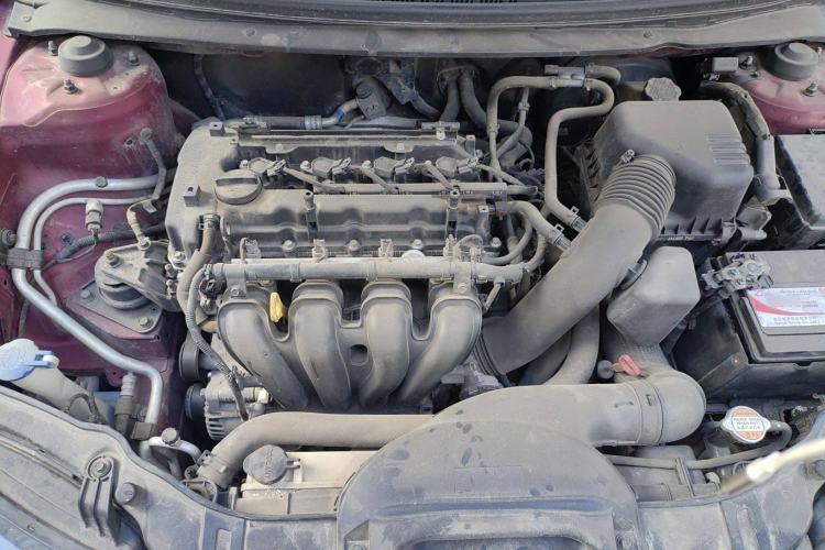 Used Kia Shuma 2010 2.0 AT Luxury Edition Engine Bay
