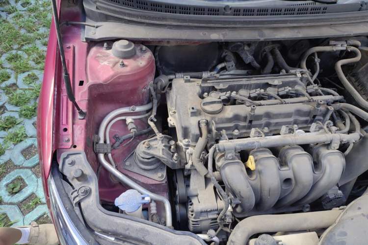 Used Kia Shuma 2010 2.0 AT Luxury Edition Engine Bay Right