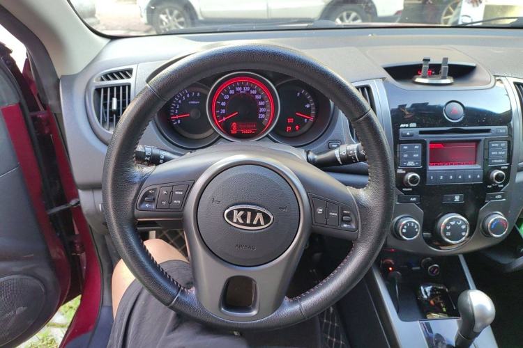 Used Kia Shuma 2010 2.0 AT Luxury Edition Steering Wheel
