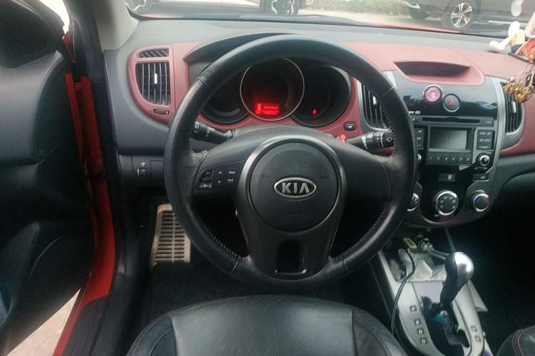Used Kia Shuma 2010 1.6AT Luxury Edition Steering Wheel