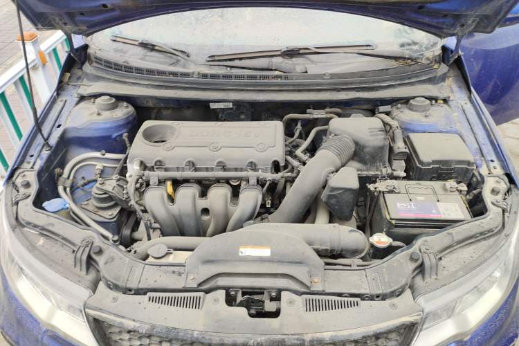 Used Kia Shuma 2011 2.0 AT Sport Edition Engine Bay