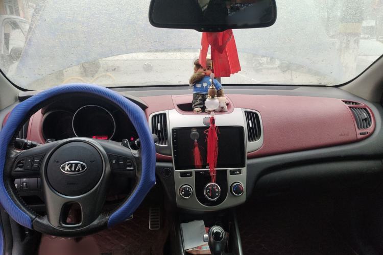 Used Kia Shuma 2011 2.0 AT Sport Edition Interior 2