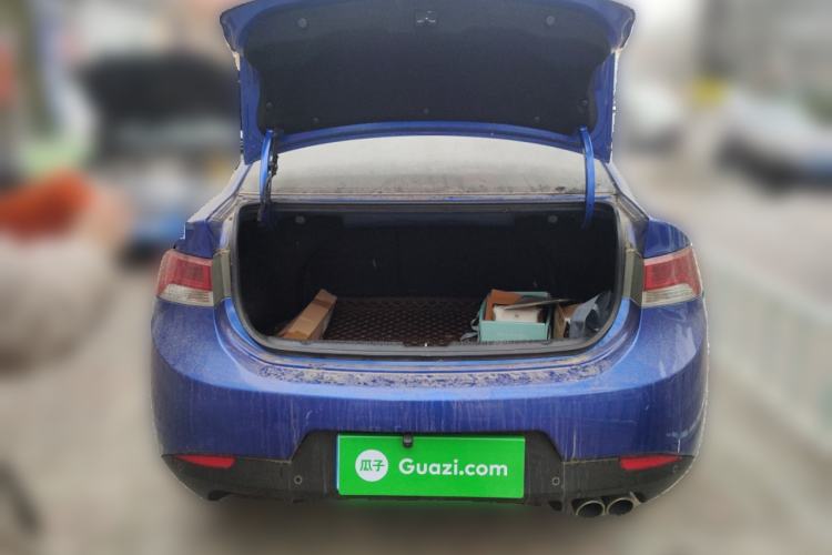 Used Kia Shuma 2011 2.0 AT Sport Edition Trunk