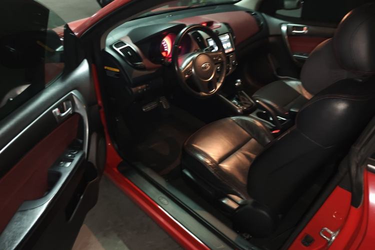 Used Kia Shuma 2011 2.0 AT Sport Edition Driver Seat