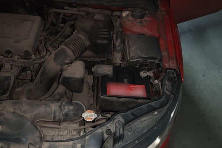 Used Kia Shuma 2011 2.0 AT Sport Edition Engine Bay Left
