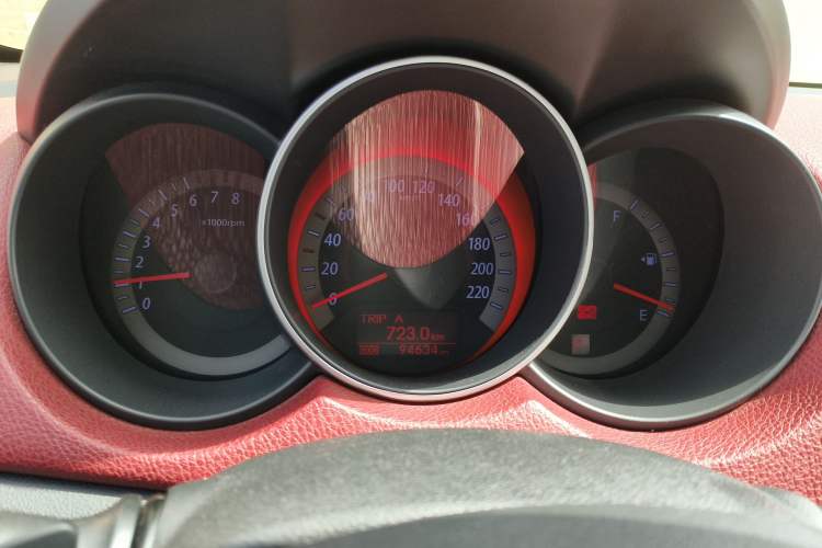 Used Kia Shuma 2011 1.6AT Luxury Edition Instrument Cluster