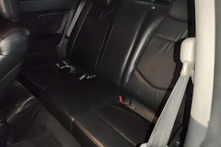 Used Kia Shuma 2011 2.0 AT Sport Edition Left Rear Seat