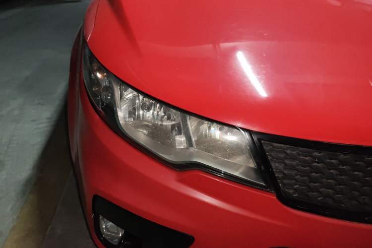 Used Kia Shuma 2011 2.0 AT Sport Edition Right Front Headlight
