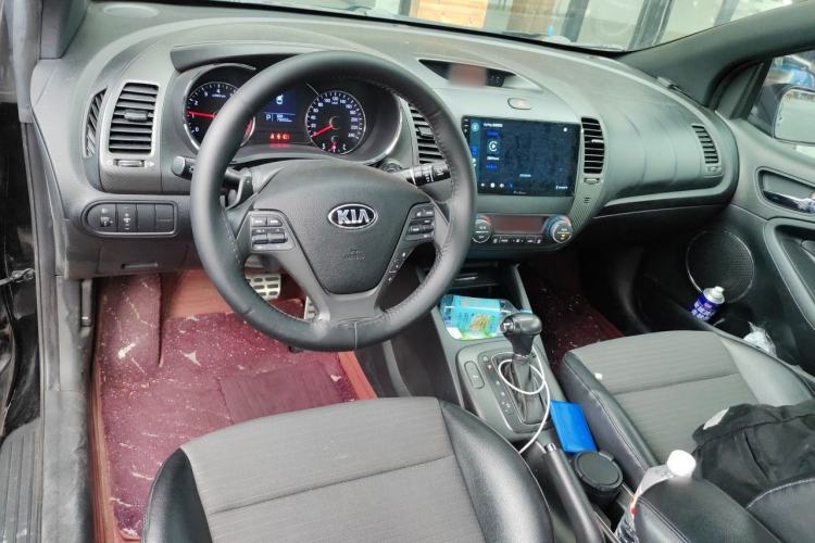 Used Kia Shuma 2014 1.6T Fashion Edition China IV Center Console