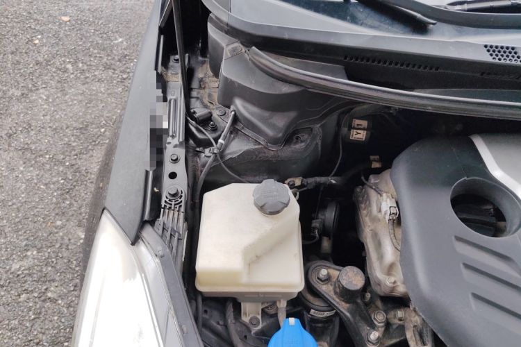 Used Kia Shuma 2014 1.6T Fashion Edition China IV Engine Bay Right