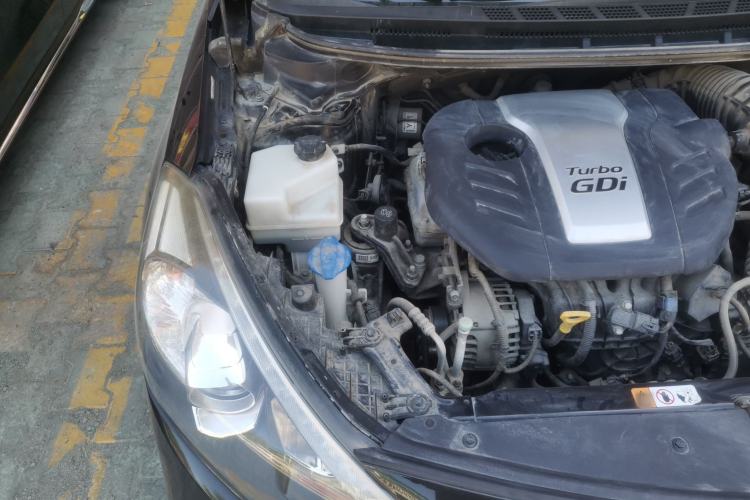 Used Kia Shuma 2014 1.6T Luxury Edition China IV Engine Bay Right