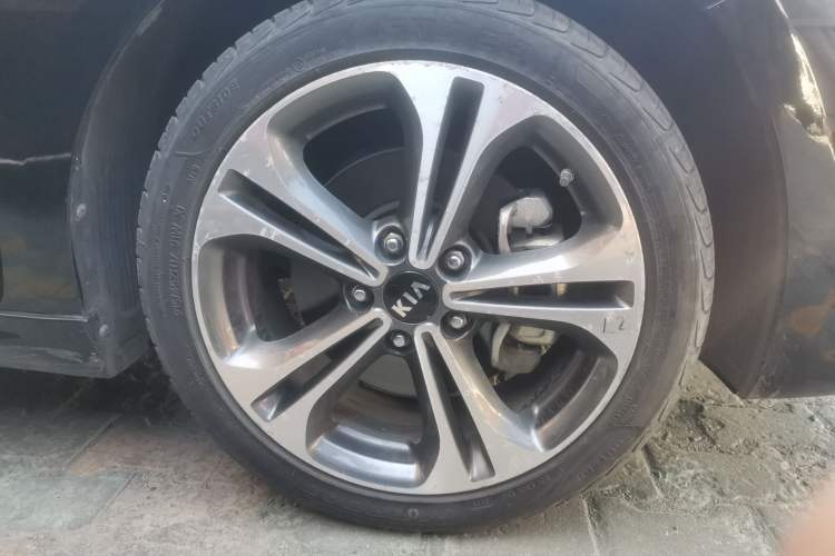 Used Kia Shuma 2014 1.6T Luxury Edition China IV Right Front Wheel Hub