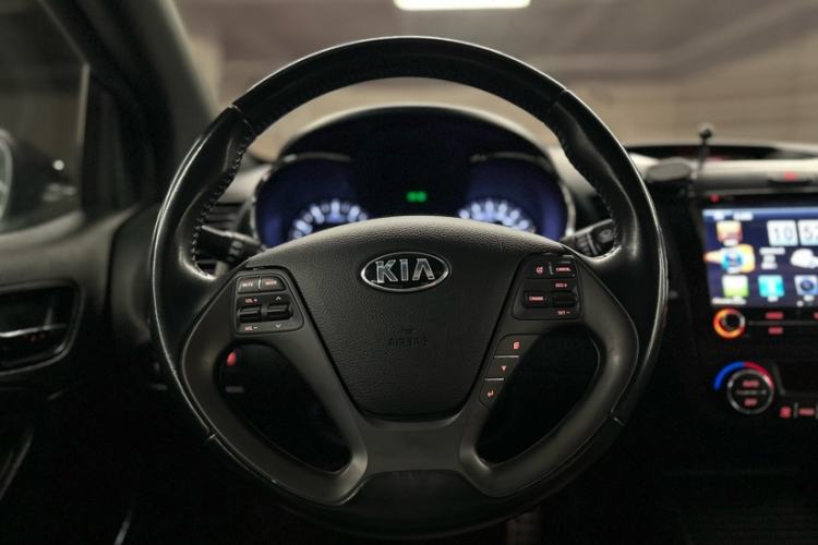 Used Kia Shuma 2014 1.6T Flagship Edition China IV Standard Interior 4