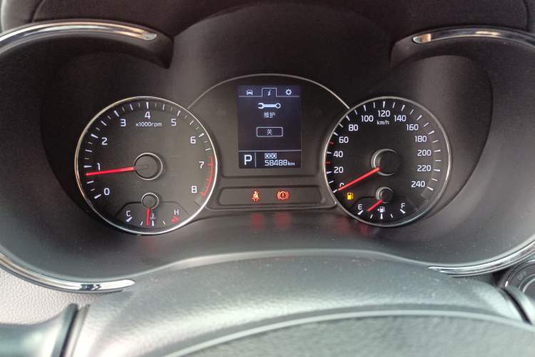 Used Kia Shuma 2014 1.6T Fashion Edition China V Standard Odometer Close Up
