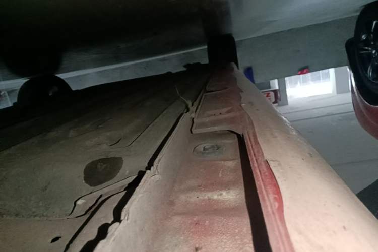 Used Kia Shuma 2014 1.6T Luxury Edition China IV Right Side Sill