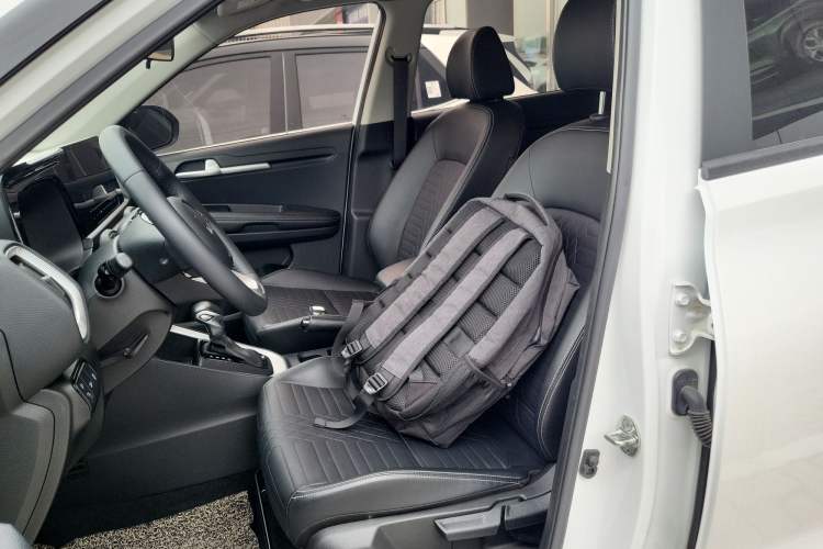 Used Kia Sonet 2024 1.5L Luxury Smart Edition Left Front Seat