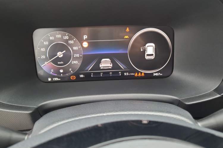 Used Kia Sonet 2024 1.5L Luxury Smart Edition Odometer Close Up