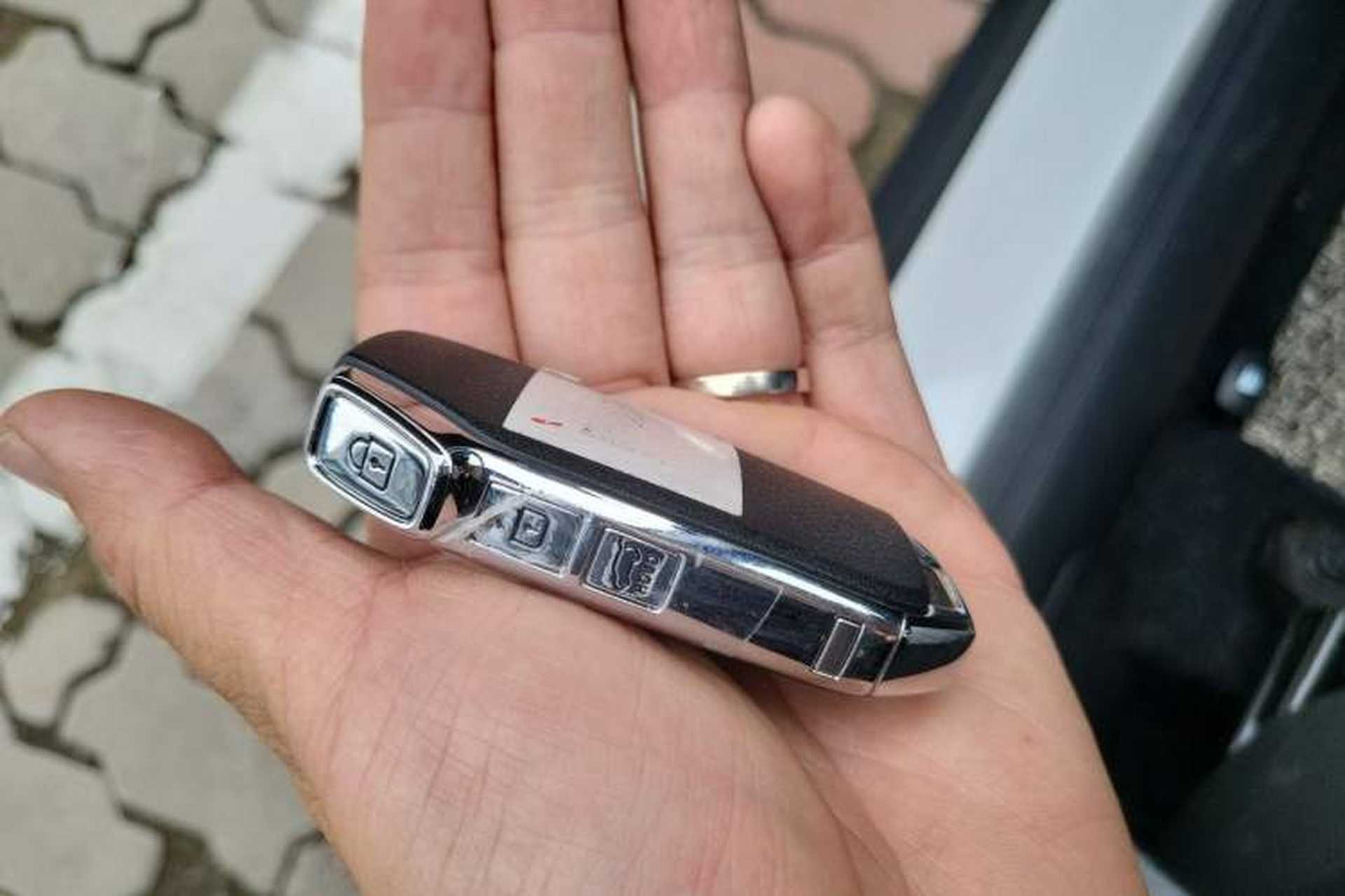 Used Kia Sonet 2024 1.5L Luxury Smart Edition Vehicle Key