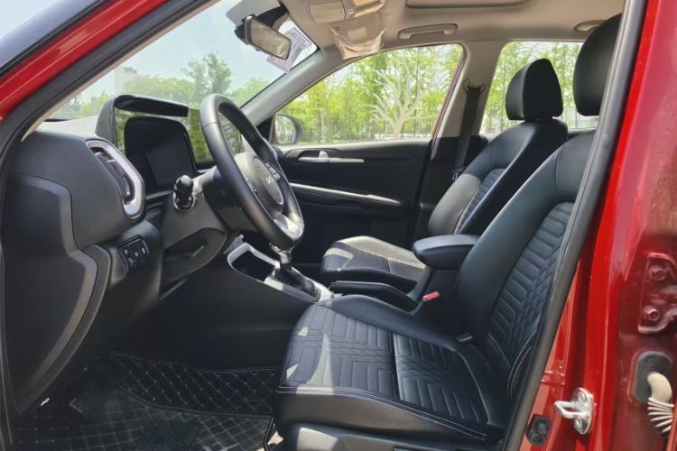 Used Kia Sonet 2024 1.5L Luxury Smart Edition Interior 6