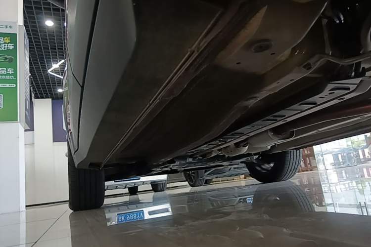 Used Kia Sonet 2024 1.5L Luxury Smart Edition Left Side Sill