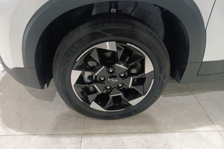 Used Kia Sonet 2024 1.5L Luxury Smart Edition Exterior 7