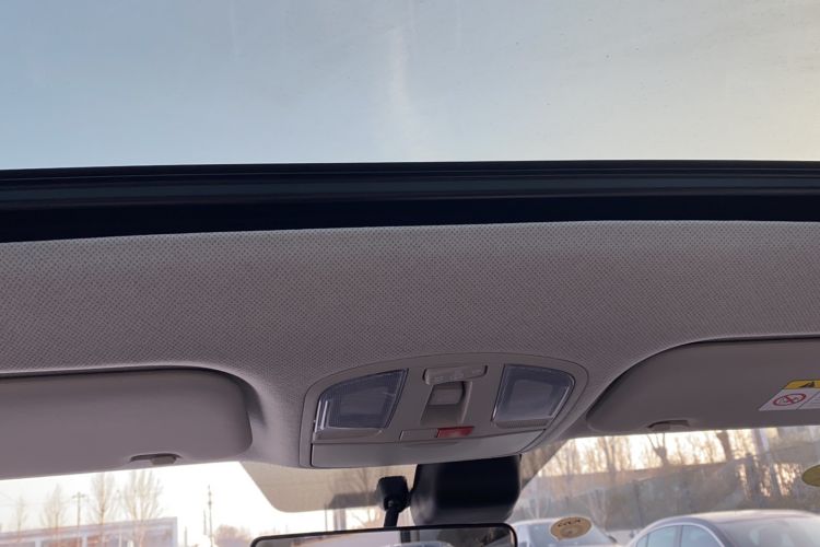 Used Kia Sonet 2024 1.5L Luxury Smart Edition Headliner
