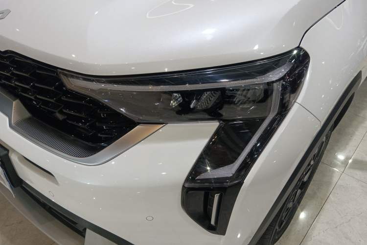 Used Kia Sonet 2024 1.5L Luxury Smart Edition Left Front Headlight