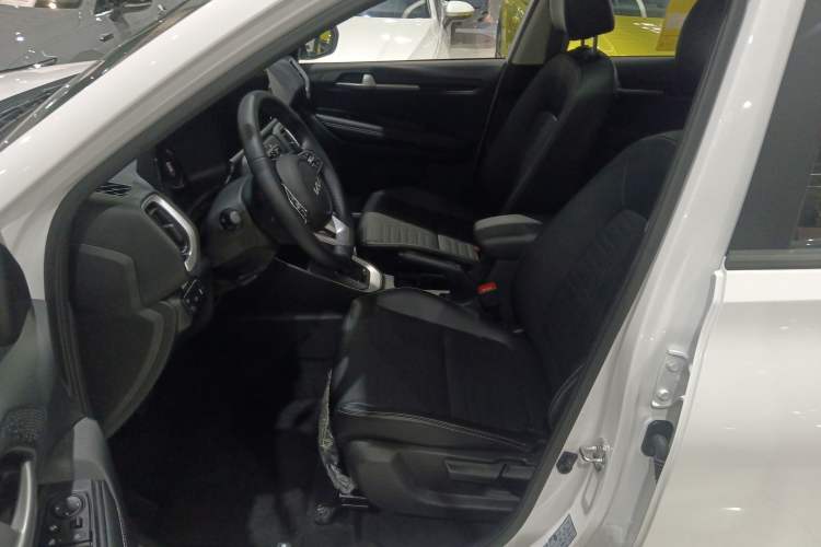 Used Kia Sonet 2024 1.5L Luxury Smart Edition Left Front Seat