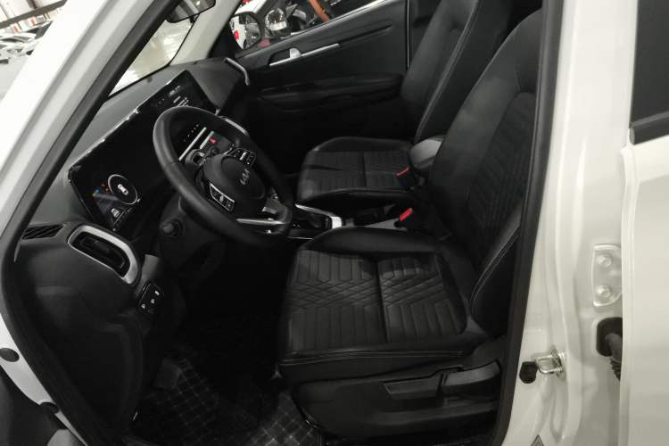 Used Kia Sonet 2024 1.5L Luxury Smart Edition Left Front Seat