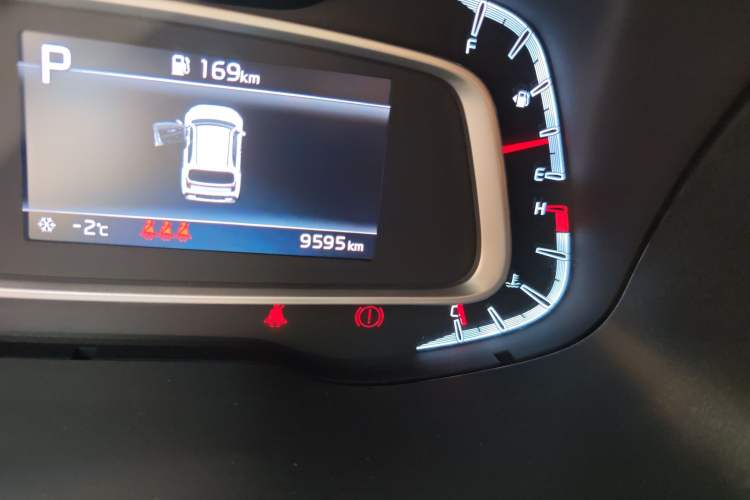 Used Kia Sonet 2024 1.5L Comfort Edition Odometer Close Up