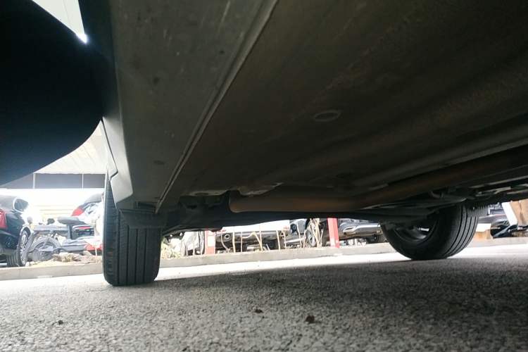 Used Kia Sonet 2024 1.5L Luxury Smart Edition Right Side Sill
