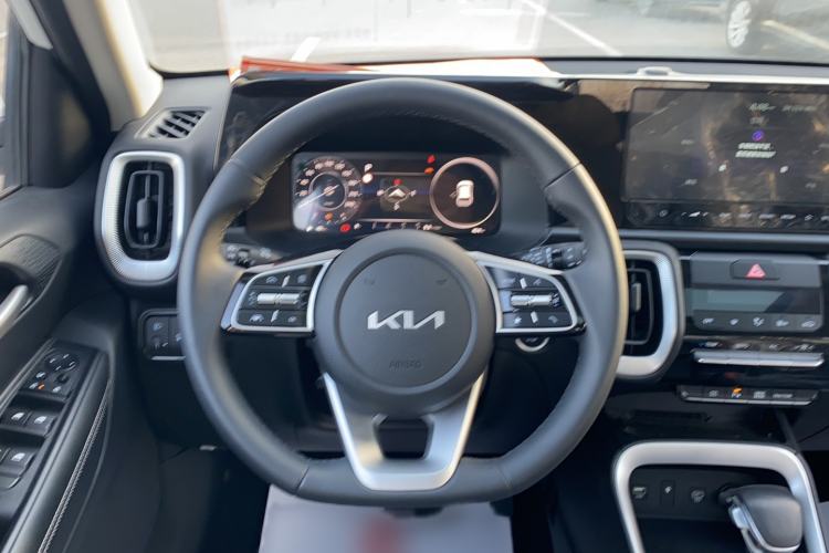 Used Kia Sonet 2024 1.5L Luxury Smart Edition Steering Wheel