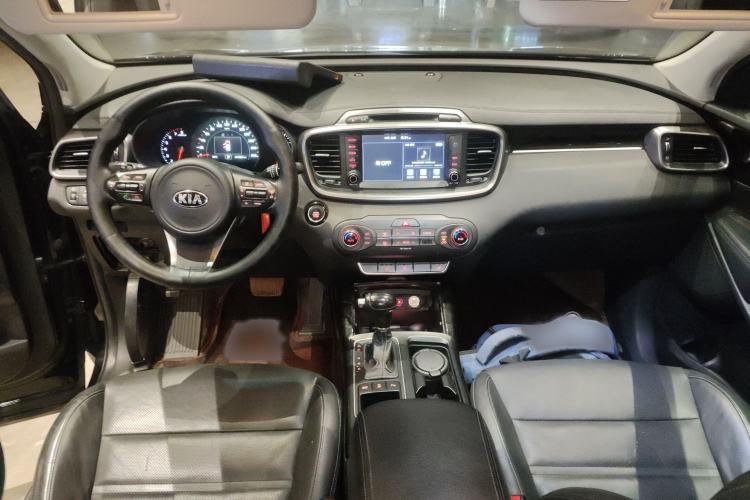 Used Kia Sorento 2015 Sorento L 2.4L Gasoline 4WD Elite Edition 5 Seats China IV Standard Interior 2