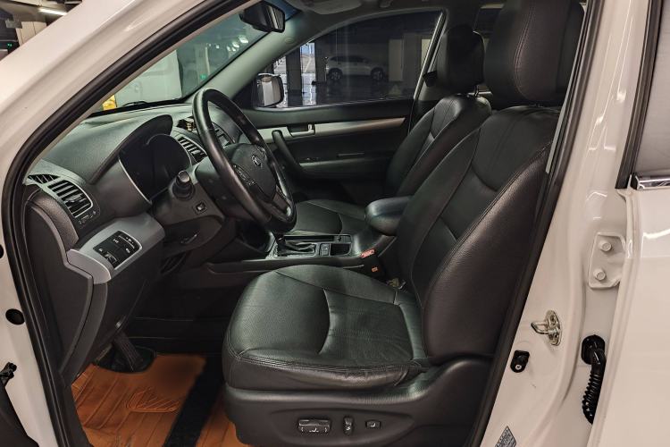 Used Kia Sorento 2013 2.2T 7-seat Diesel Luxury Edition Left Front Seat