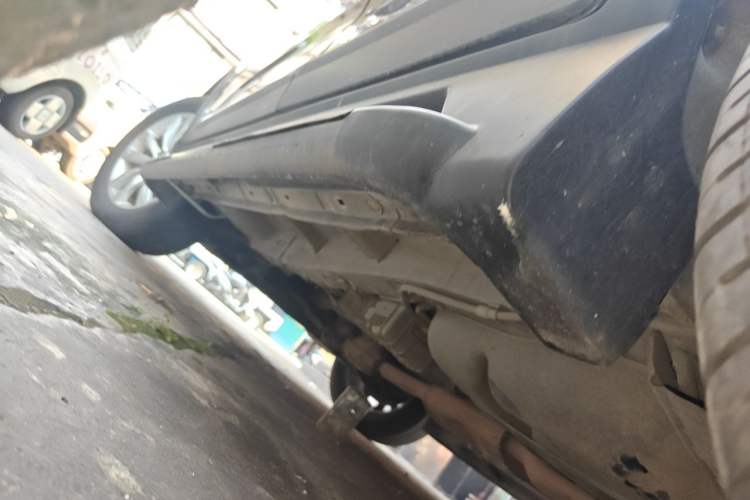 Used Kia Sorento 2009 2.4L Comfort Edition Chassis Rear Left