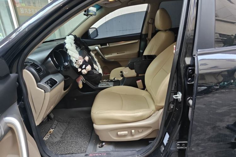 Used Kia Sorento 2009 2.4L Comfort Edition Left Front Seat