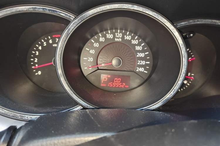 Used Kia Sorento 2009 2.4L Comfort Edition Odometer Close Up