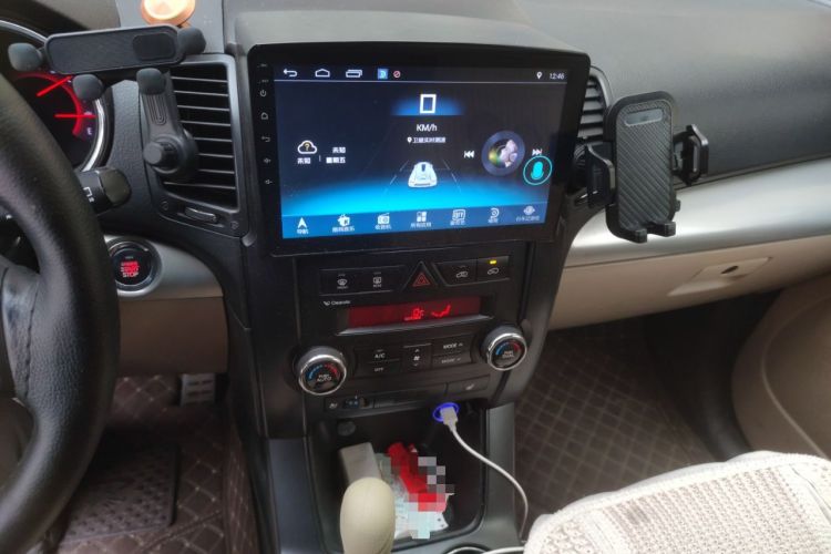 Used Kia Sorento 2009 2.4L Ultimate Edition Audio And AC Panel
