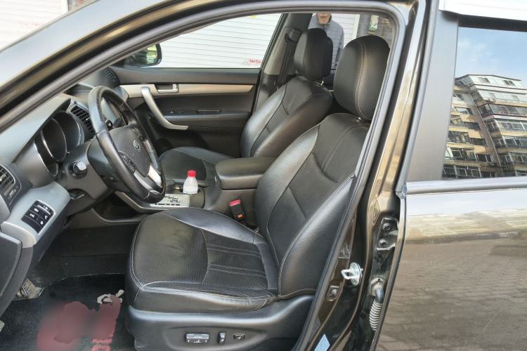 Used Kia Sorento 2009 2.4L Ultimate Edition Left Front Seat