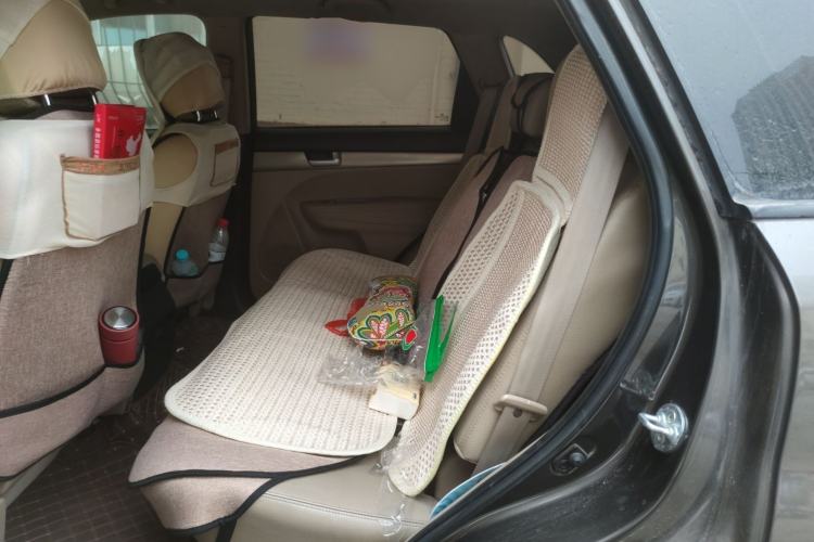 Used Kia Sorento 2009 2.4L Ultimate Edition Left Rear Seat