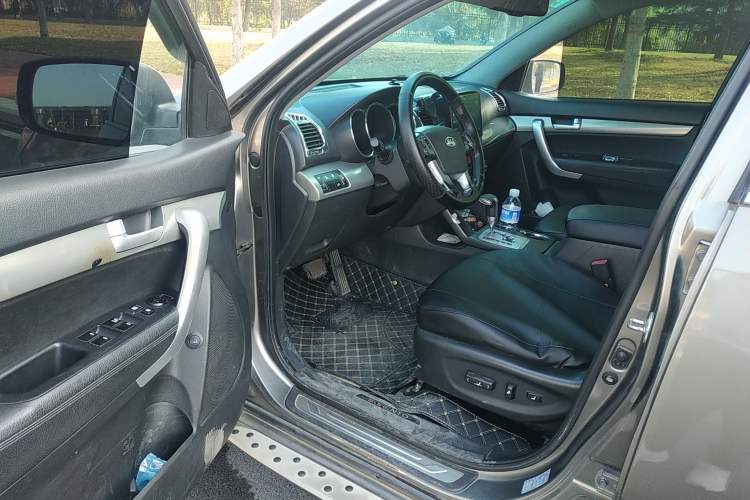 Used Kia Sorento 2009 2.4L Luxury Edition Driver Seat