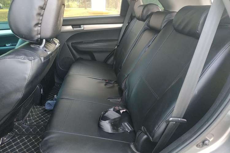 Used Kia Sorento 2009 2.4L Luxury Edition Left Rear Seat