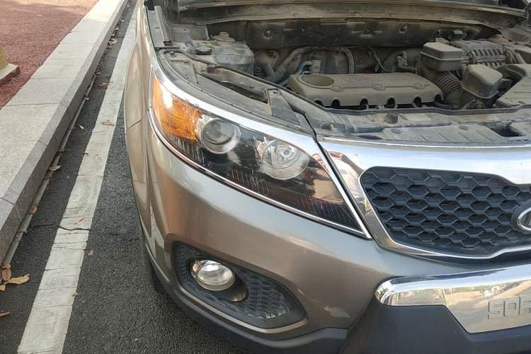 Used Kia Sorento 2009 2.4L Luxury Edition Right Front Headlight