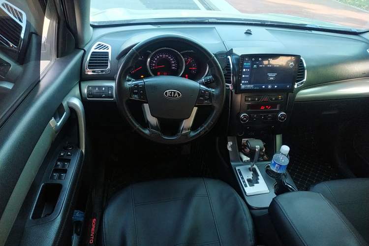Used Kia Sorento 2009 2.4L Luxury Edition Steering Wheel